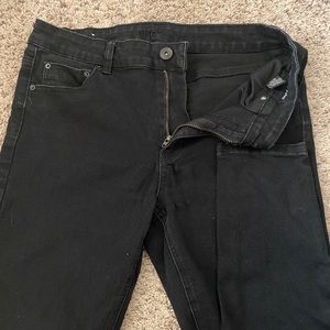 Black jeans, close body fit